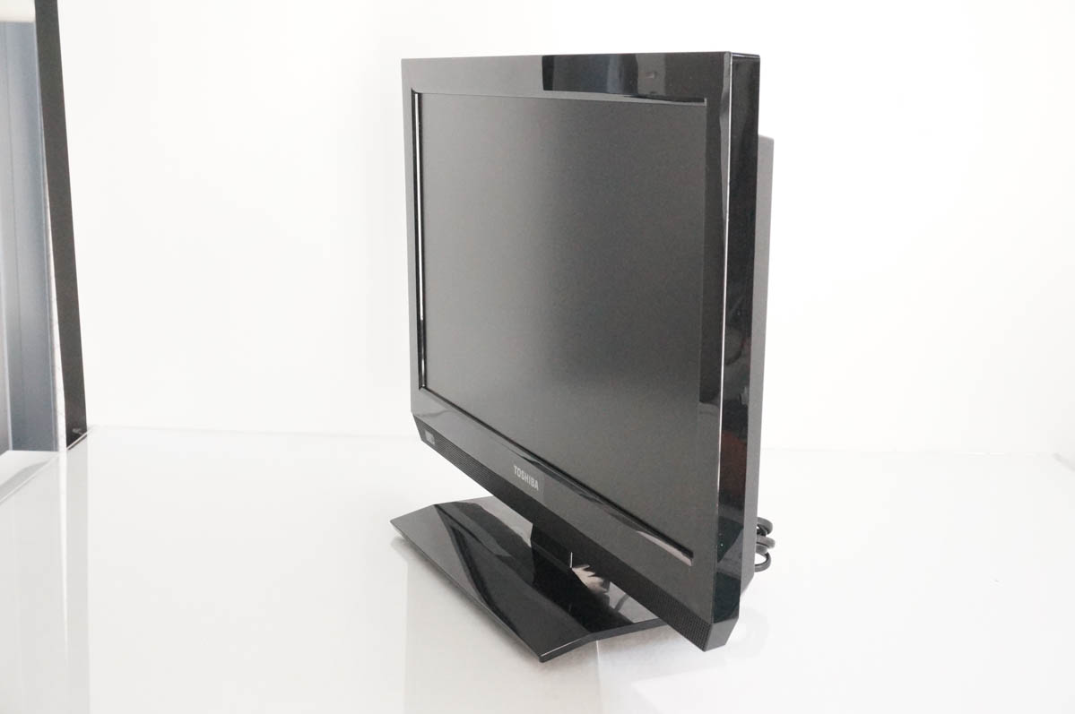 中古 TOSHIBA東芝 REGZA 19V型 地上デジタル液晶テレビ 19B3 : エス