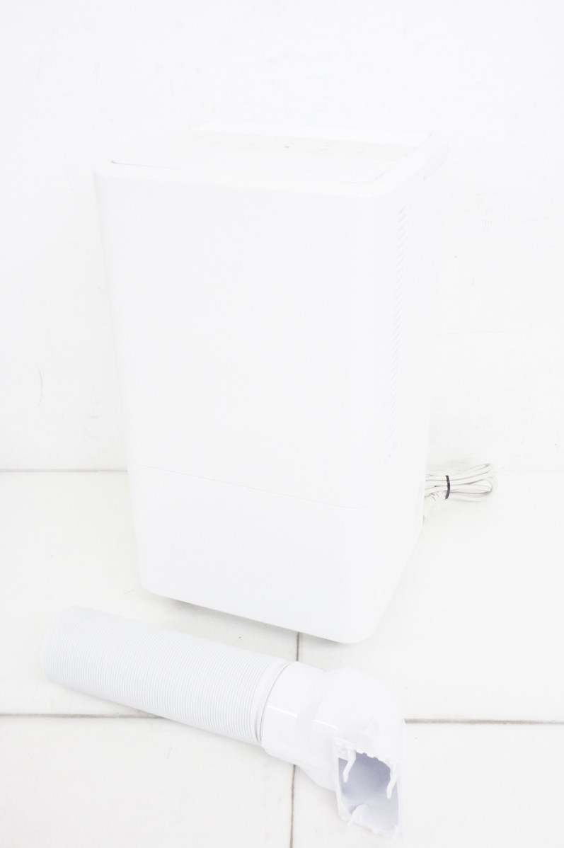 IRIS OHYAMA コンパクトクーラー ICA-0301G （中古品） IRIS OHYAMA コンパクトクーラー ICA-0301G ホワイト - メルカリ