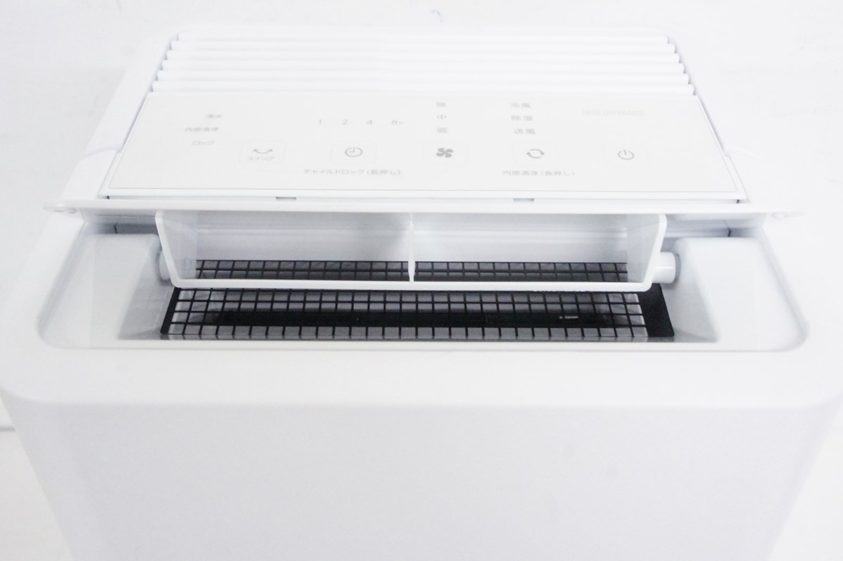 IRIS OHYAMA コンパクトクーラー ICA-0301G （中古品） IRIS OHYAMA コンパクトクーラー ICA-0301G ホワイト - メルカリ