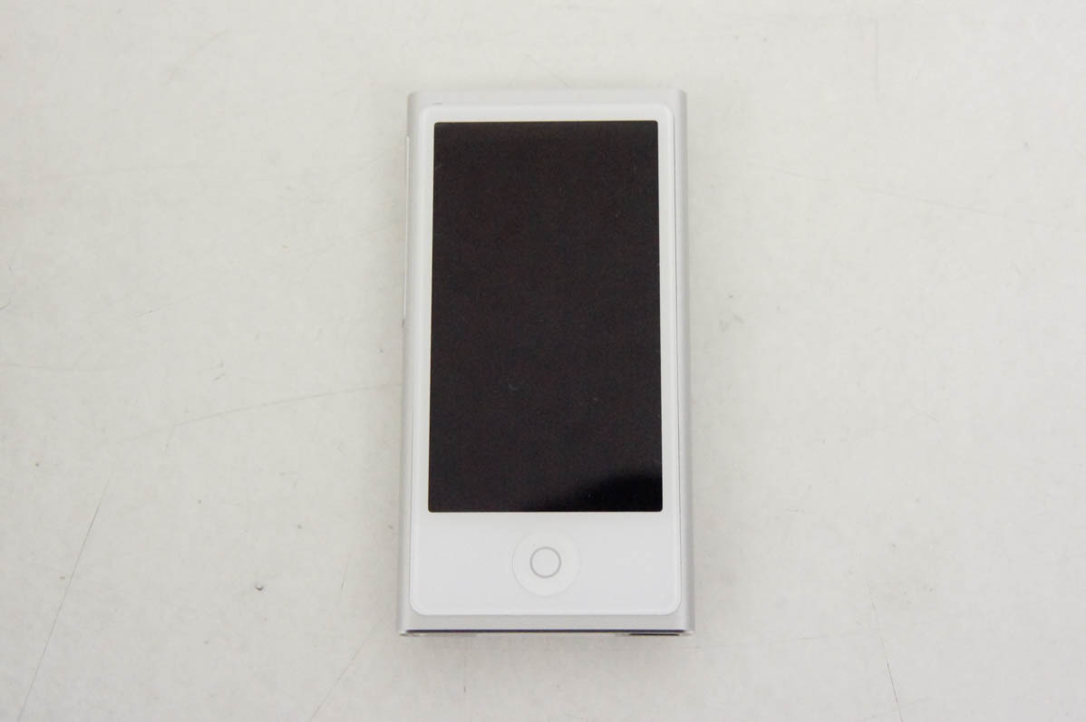 Apple iPod Nano 第7世代 シルバー Amazon.co.jp: iPod Nano 7th Generation (16GB, Silver) : 家電