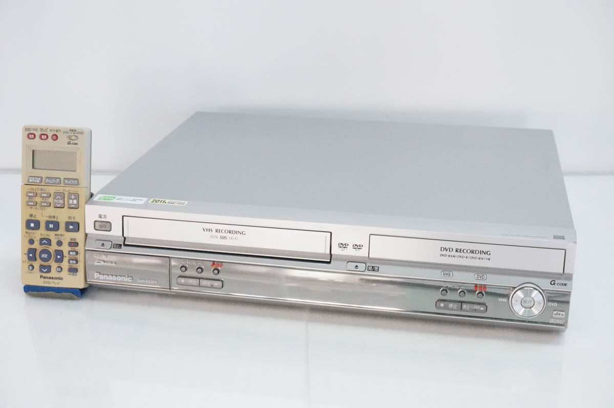 中古 C Panasonicパナソニック VHSビデオ一体型DVDビデオデッキ DMR 