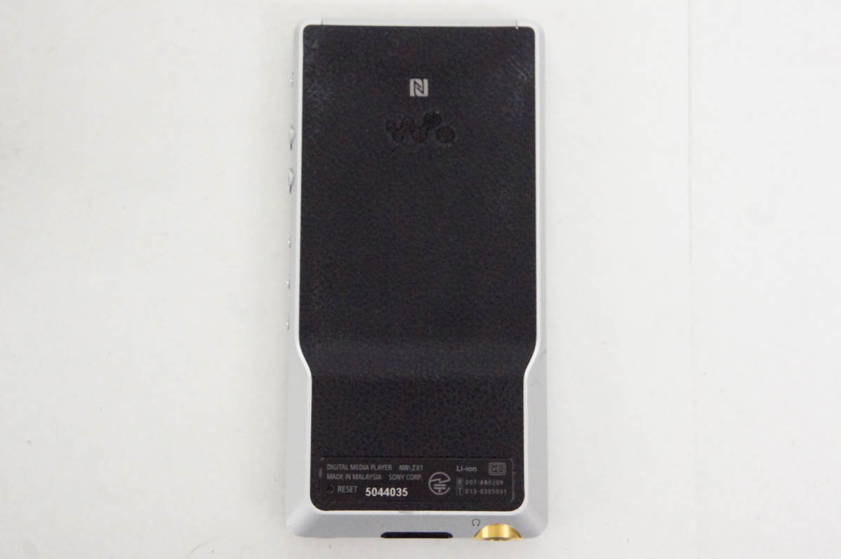 中古 SONYソニー ポータブルオーディオプレーヤー Walkmanウォークマン