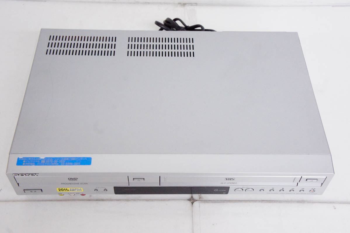 中古 SONYソニー VHSビデオデッキ一体型DVDプレーヤー S-VHS SLV-D393P