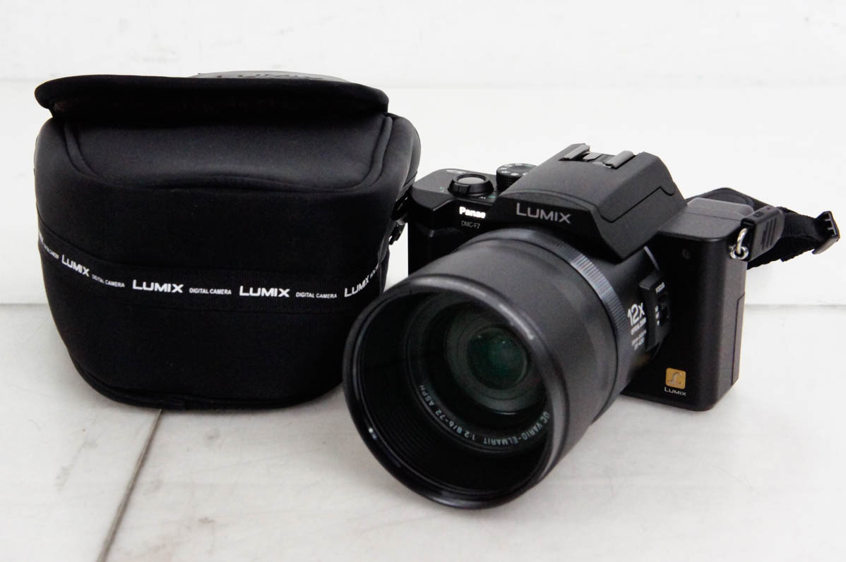 中古 Panasonicパナソニック デジタルカメラ LUMIX DMC-FZ10 400万画素