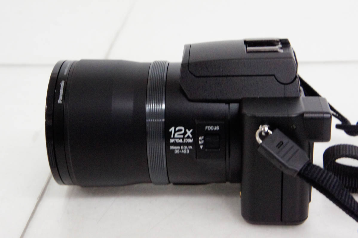 中古 Panasonicパナソニック デジタルカメラ LUMIX DMC-FZ10 400万画素