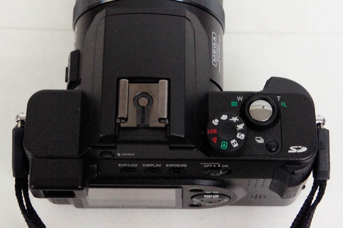 中古 Panasonicパナソニック デジタルカメラ LUMIX DMC-FZ10 400万画素