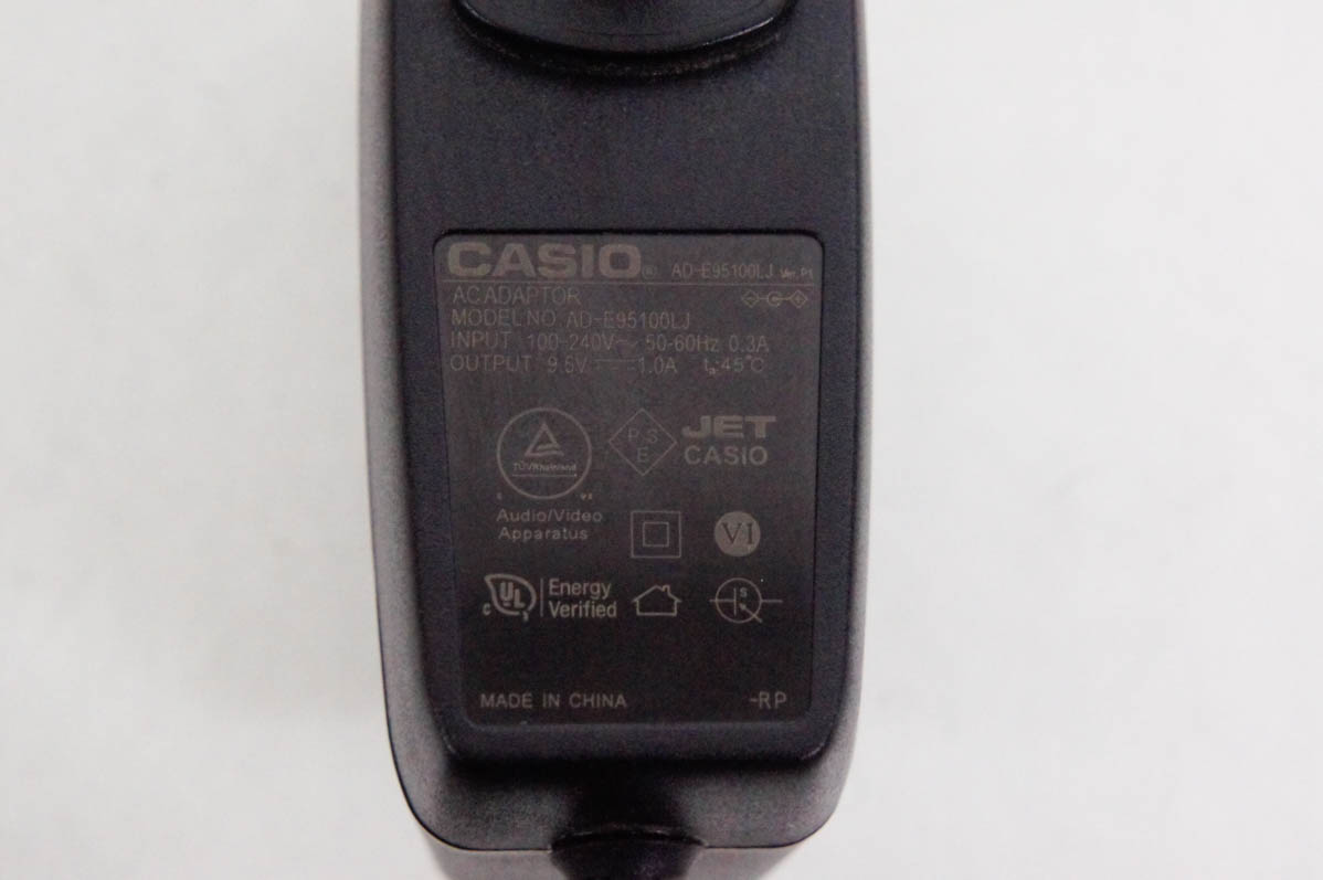 【良品】CASIO　カシオ　電子ピアノ　LK-311　61鍵盤　光ナビキーボード Amazon | CASIO(カシオ) 61鍵盤 電子キーボード 光
