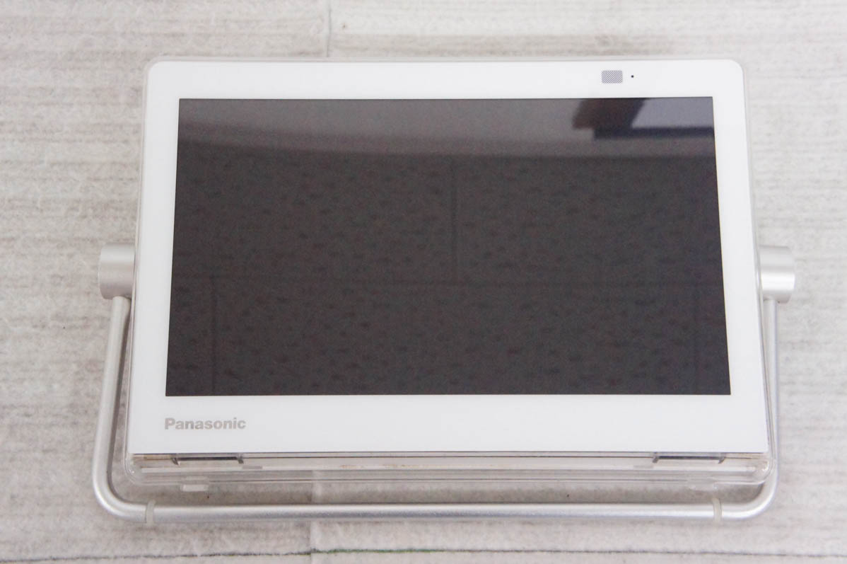 最高級新品■Panasonic UN-10T7-W HDDレコーダー付 ポータブル地上・BS・110度CSデジタルテレビ ポータブルテレビ