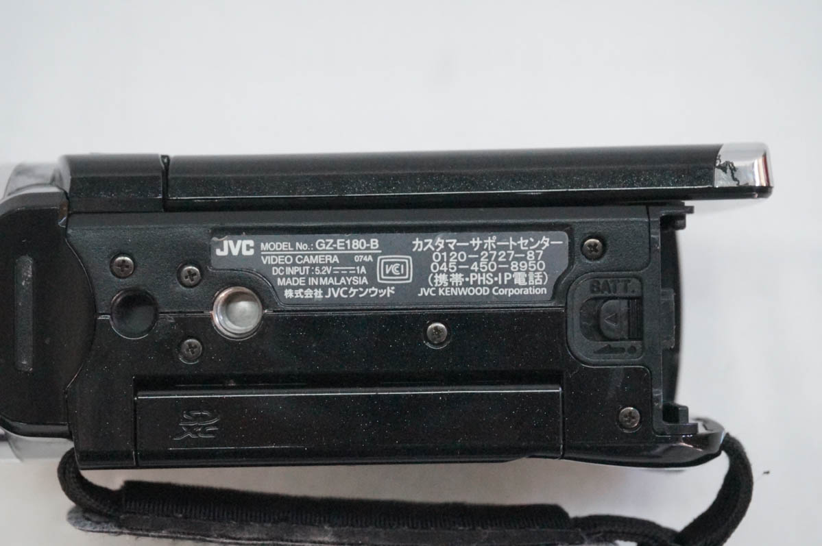 中古 JVC Victorビクター エブリオEverio ビデオカメラ GZ-E180 : エス