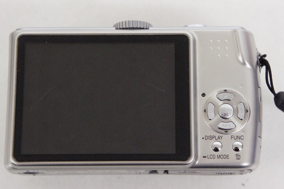中古 Panasonicパナソニック コンパクトデジタルカメラ LUMIX 中古 Panasonicパナソニック コンパクトデジタルカメラ LUMIX
