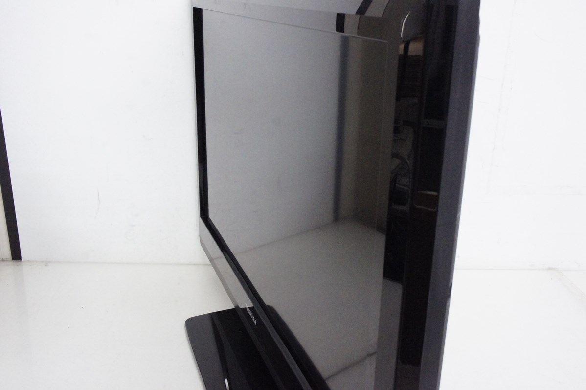 中古 TOSHIBA東芝 32V型 地上・BS・110度CSデジタルハイビジョン