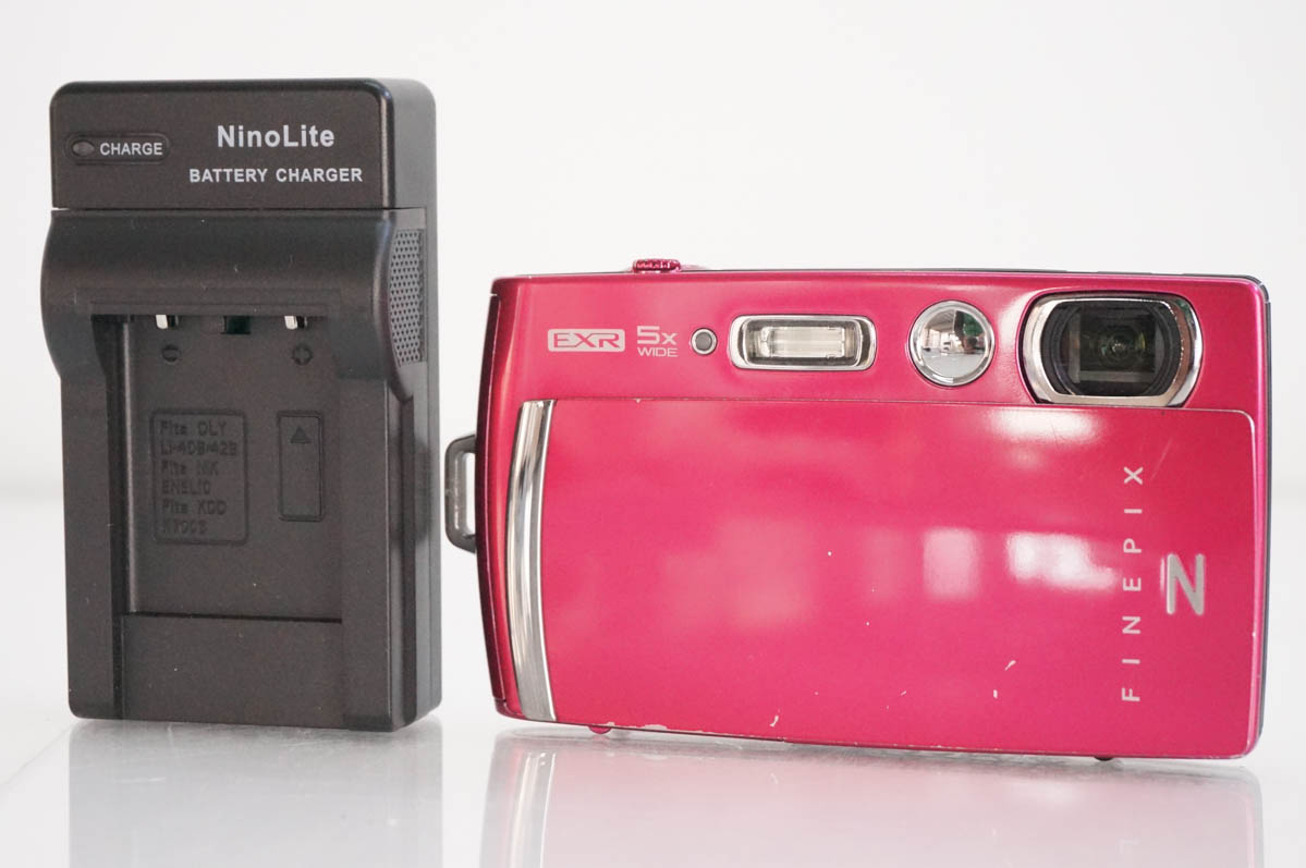 中古 FUJIFILM富士フィルム コンパクトデジタルカメラ FinePix 
