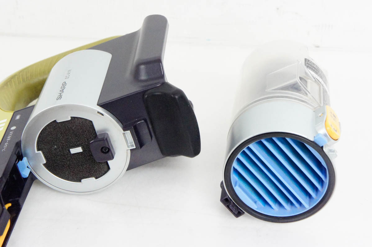 中古 C SHARPシャープ コードレススティック掃除機 RACTIVE Air EC-A1R