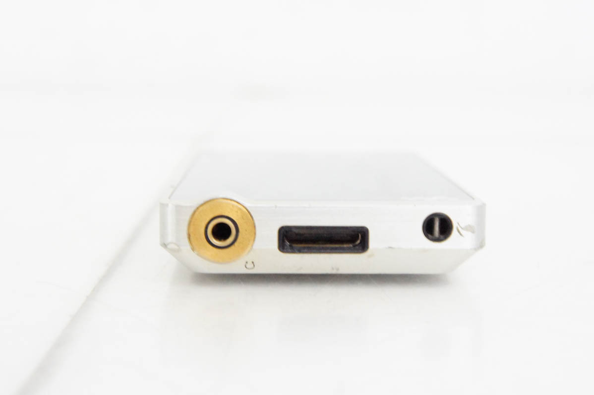 中古 SONYソニー ポータブルオーディオプレーヤー Walkmanウォークマン