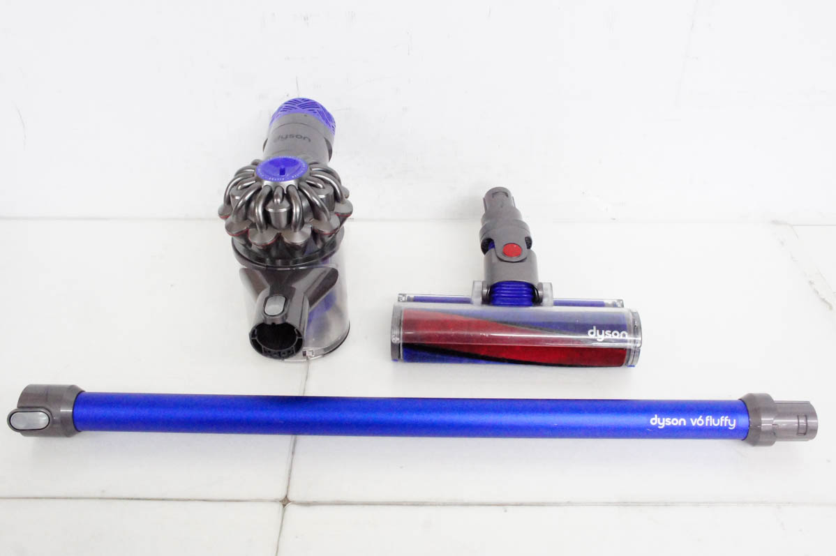 中古 Dysonダイソン V6 Fluffyフラフィ SV09 サイクロン式掃除機
