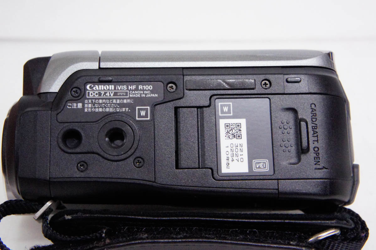 キャノンビデオカメラivis HF R100 Amazon.com : Canon VIXIA HF R100 Flash Memory Camcorder : Dv