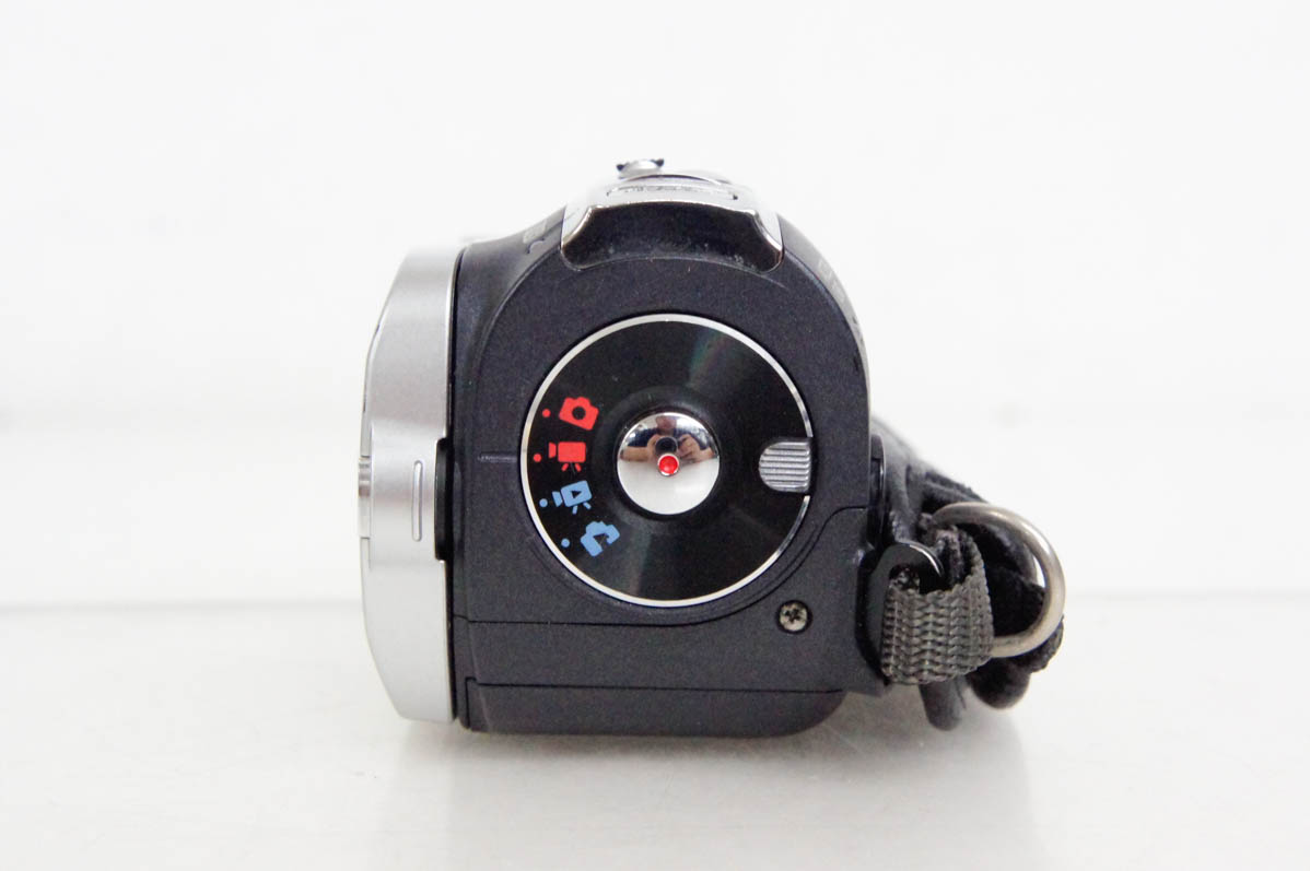 中古 CANONキヤノン デジタルビデオカメラ メモリータイプ iVIS FS10