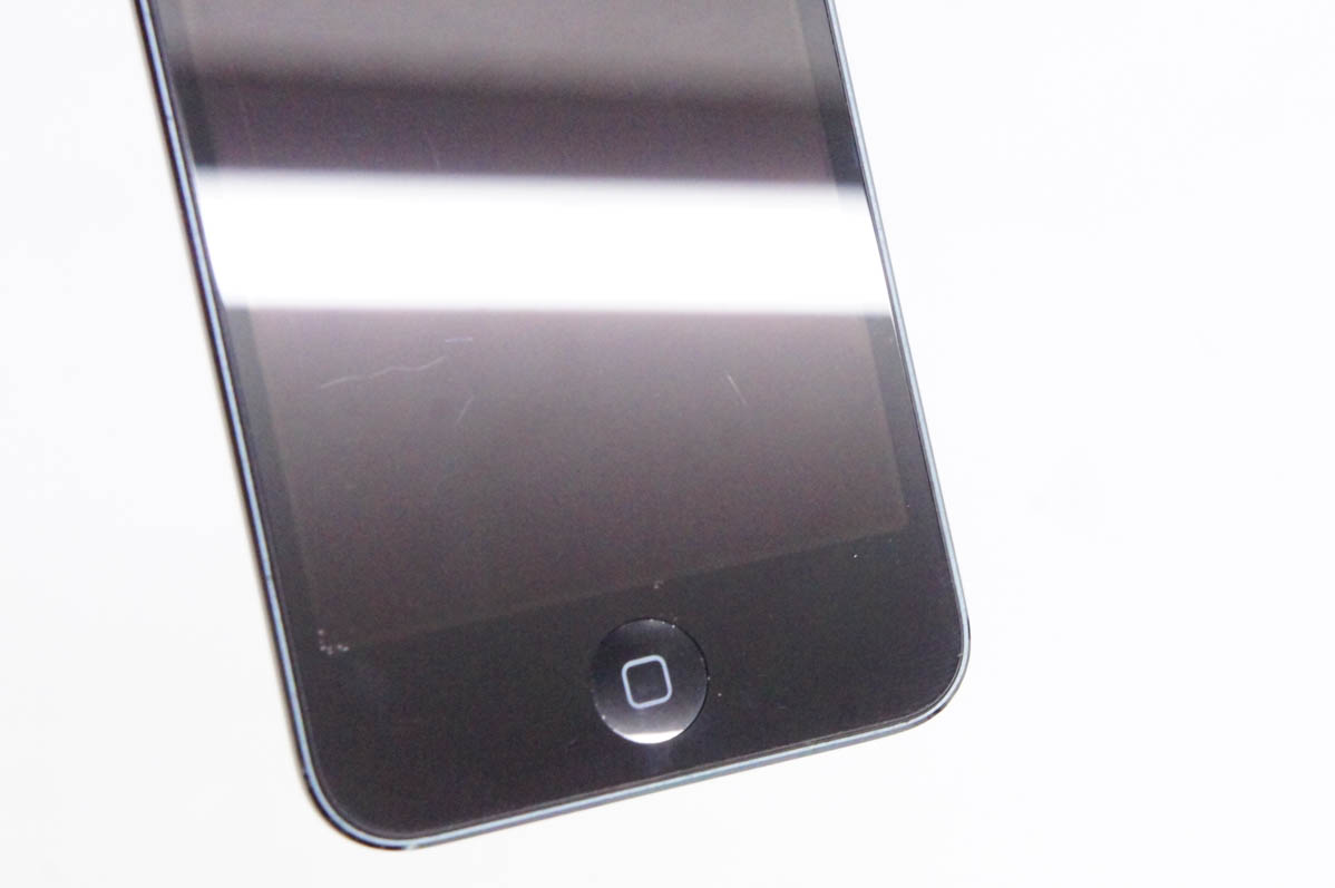 中古 Appleアップル 第5世代 iPod touch 32GB ブラック＆スレート