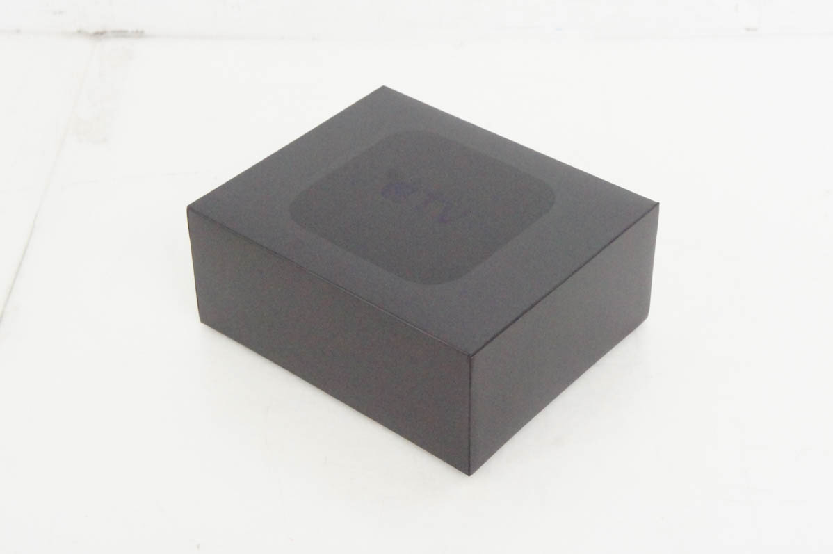 未使用 Apple AppleTV MGY52J/A 第4世代 32GB アップルTV : エス