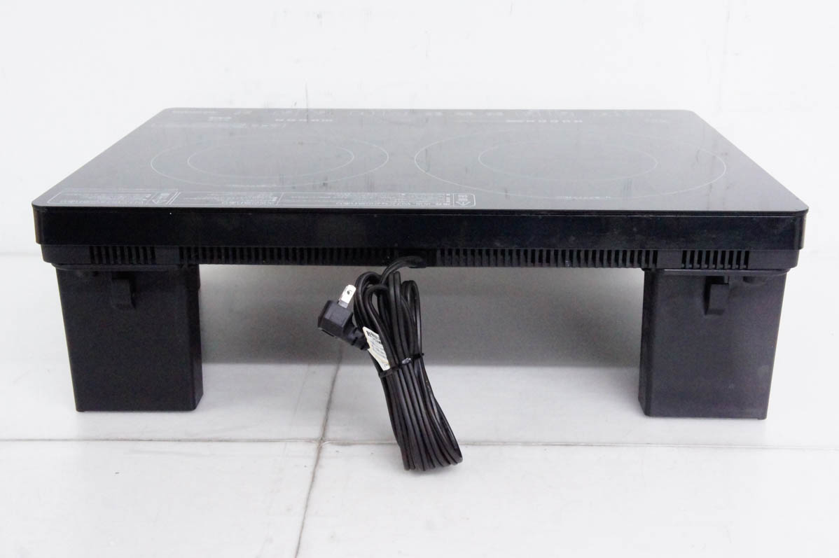 【中古】アイリスオーヤマ IHクッキングヒーター IHC-W2S-B 足つき 中古】アイリスオーヤマ IHクッキングヒーター IHC-W2S-B 足つき
