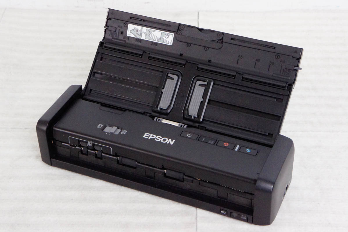 中古EPSON  DS-360W Wi-Fi対応USB接続対応ハンディスキャナー Amazon.co.jp: エプソン EPSON スキャナー DS-360W (シート