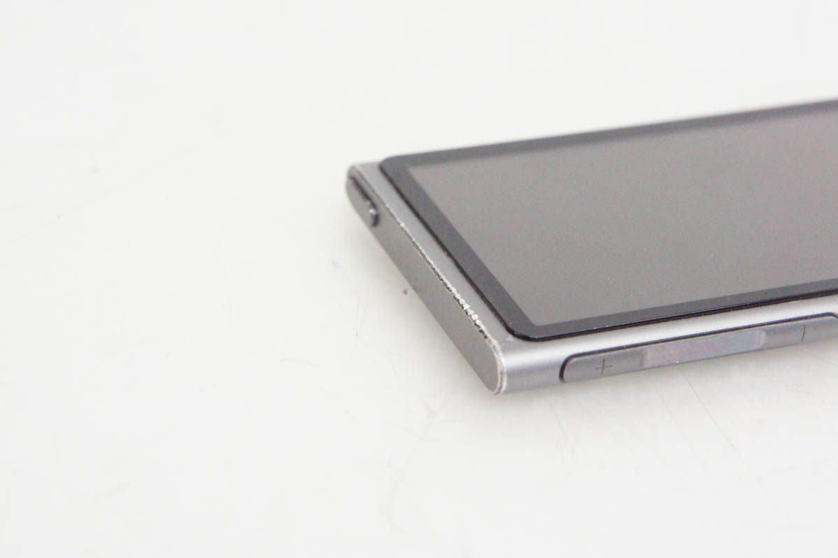 中古 Appleアップル 第7世代 iPod nano 16GB スペースグレイ