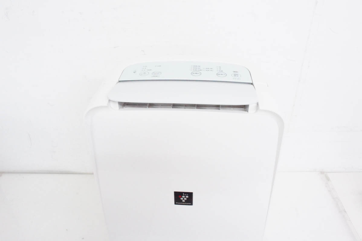 中古 SHARPシャープ プラズマクラスター除湿機 CV-J71-W