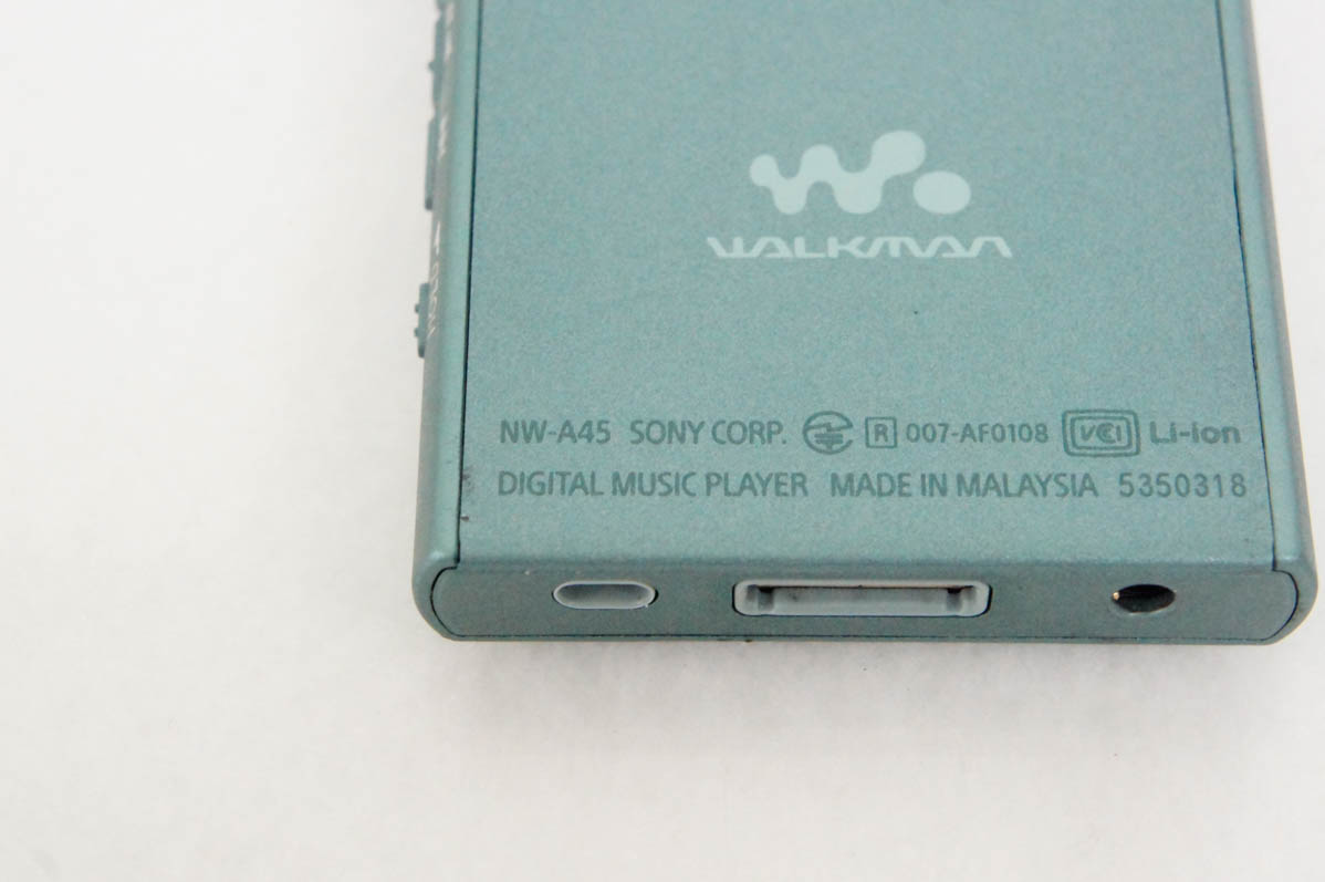 中古 SONYソニー ポータブルオーディオプレーヤー Walkmanウォークマン