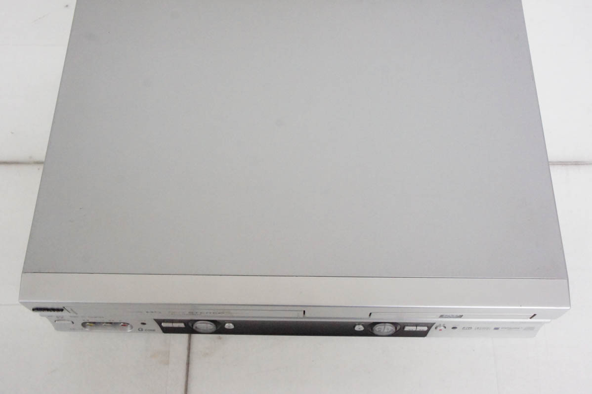 Victor・JVC HR-DF2 DVDプレーヤー一体型ビデオデッキ 中古 JVC Victorビクター DVDプレーヤー一体型VHSビデオ HR-DF2