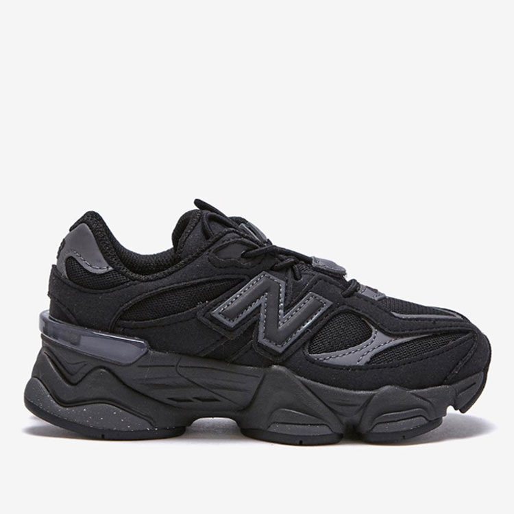 TAO　New Balance 9060 (ニューバランス) キッズ New Balance（ニューバランス） キッズ スニーカー NewBalance 9060