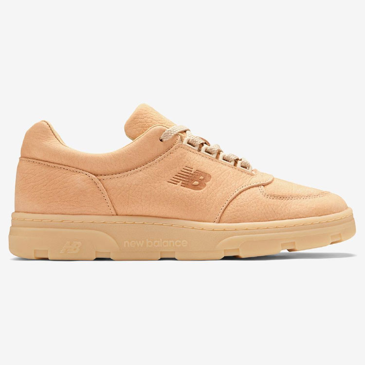 New Balance AURALE スエードシューズ ベージュ New Balance（ニューバランス） スニーカー UADWVTL シューズ Made in