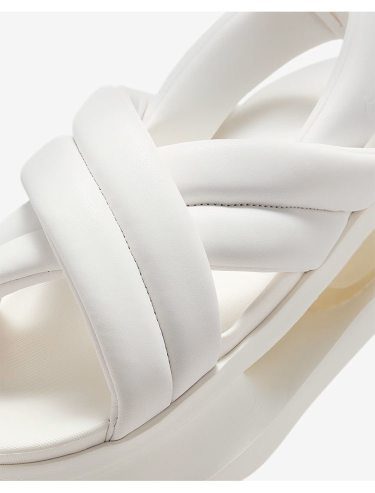 NIKE（ナイキ） エアマックス アイラ ホワイト W AIR MAX ISLA SANDAL