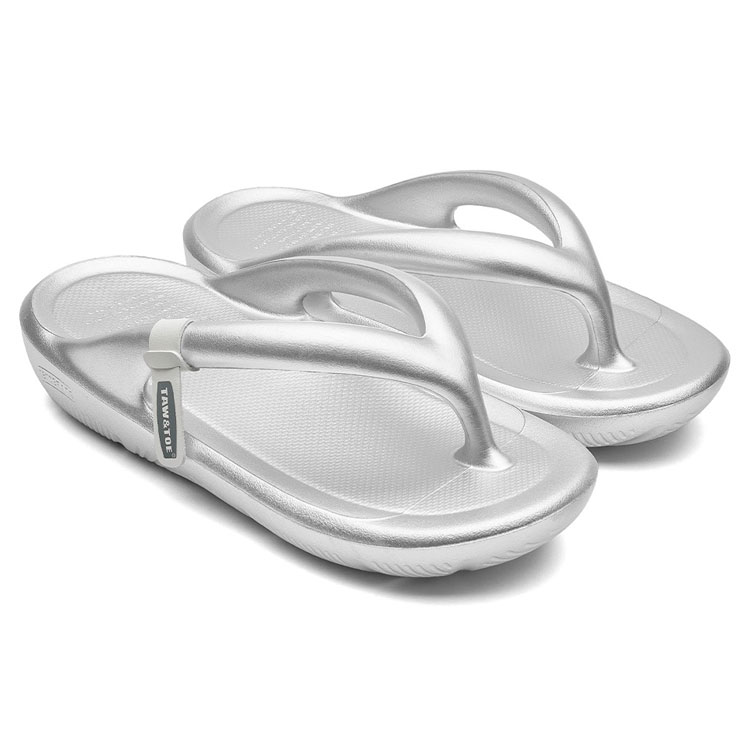taw&toe シルバー サンダル セール】＜TAW&TOE＞ Flipflop メタル サンダル（シルバー