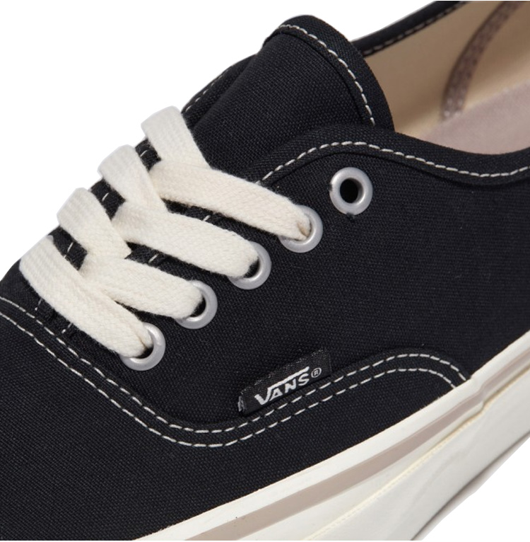 【VANS】シュシュ Authentic マシュマロ★韓国発★大人気 VANS バンズ スニーカー AUTHENTIC CHOU MARSHMALLOW