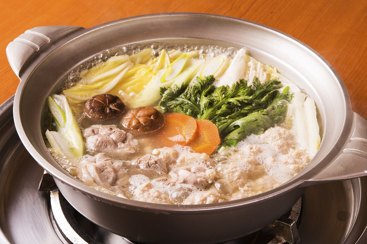知床鶏 鶏肉 鍋セット ラーメン 付 鍋 ギフト 肉 北海道 お土産 お取り寄せグルメ 御歳暮 :104399:北海道市場「北国からの贈り物」 -  通販 - Yahoo!ショッピング