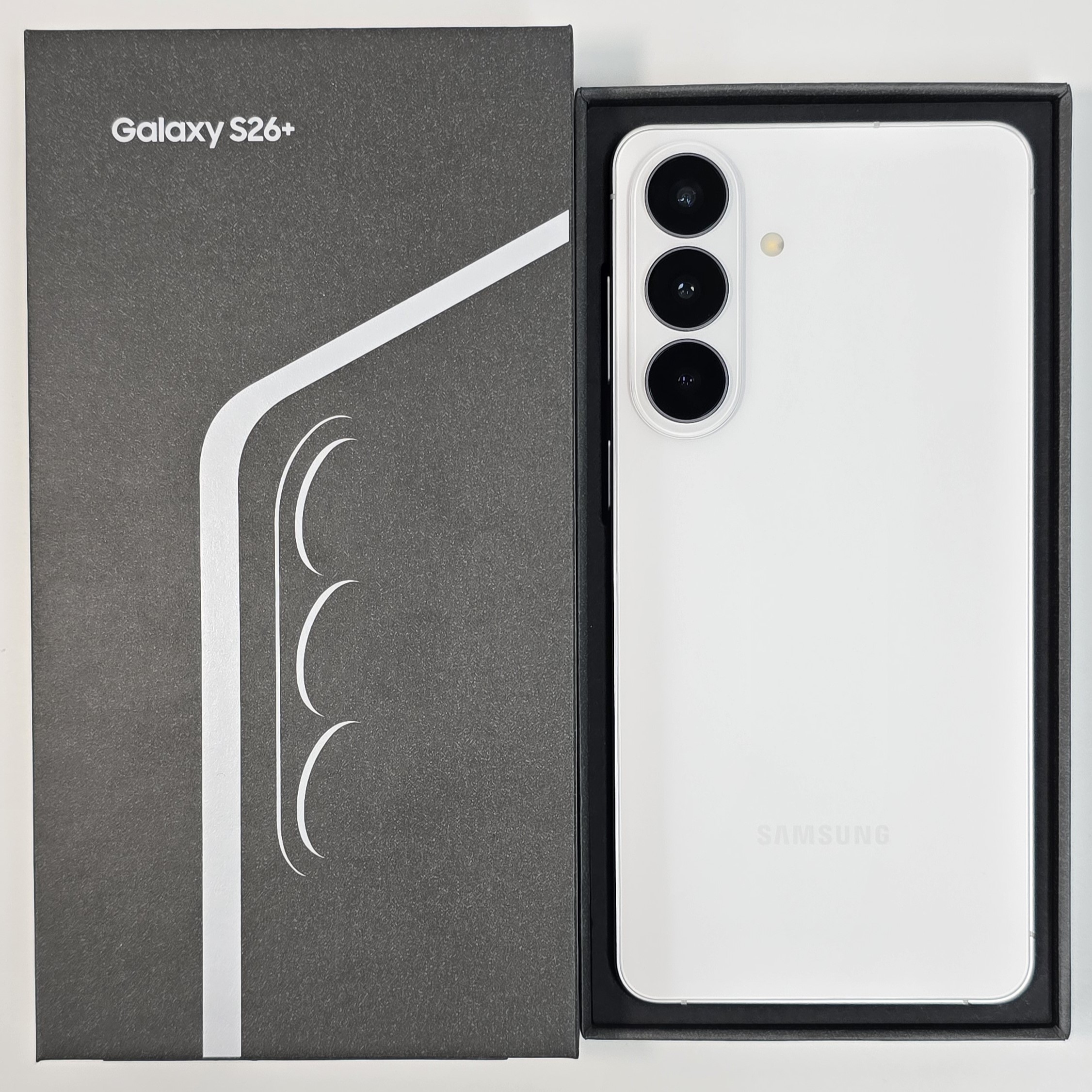 未使用スマホ
