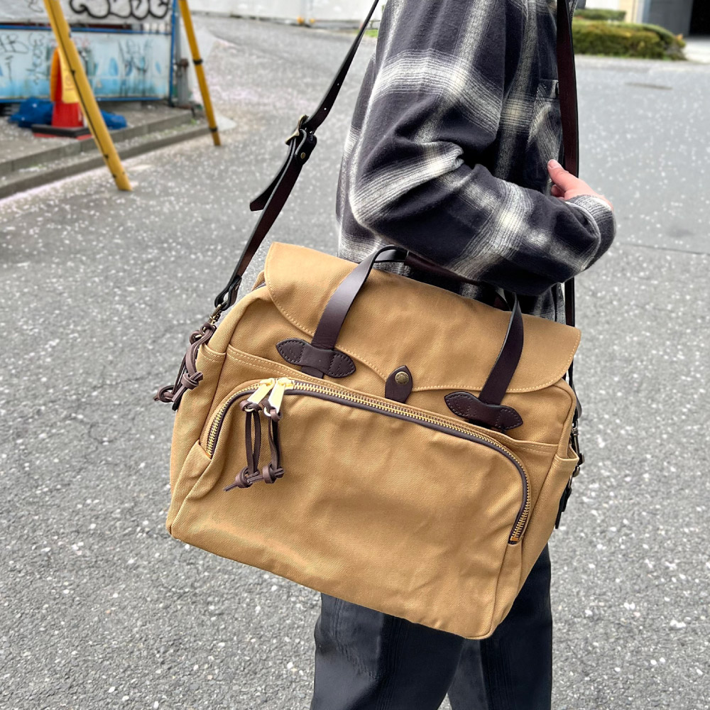 フィルソン FILSON パッド付き コンピューターバッグ Padded Computer 