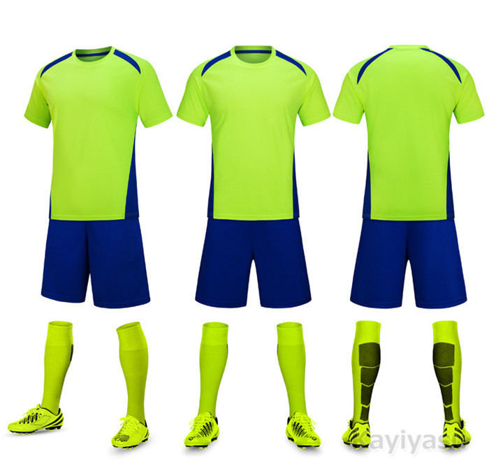 サッカー　ユニフォーム長袖と半袖とズボン17着セット サッカー ユニフォーム トレーニング用服 大人用 子供 ジュニア