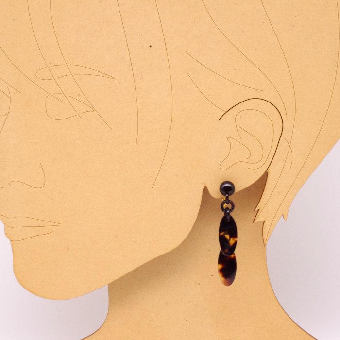 本鼈甲イヤリング 楕円 チェーン べっ甲 揺れるイヤリング : 園田真珠