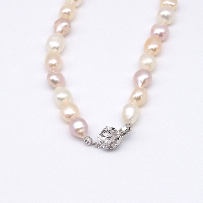 淡水パールロングネックレス 8.5〜9mm バロック マルチカラー 淡い