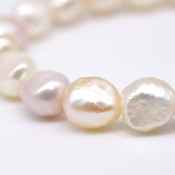 淡水パールロングネックレス 8.5〜9mm バロック マルチカラー 淡い