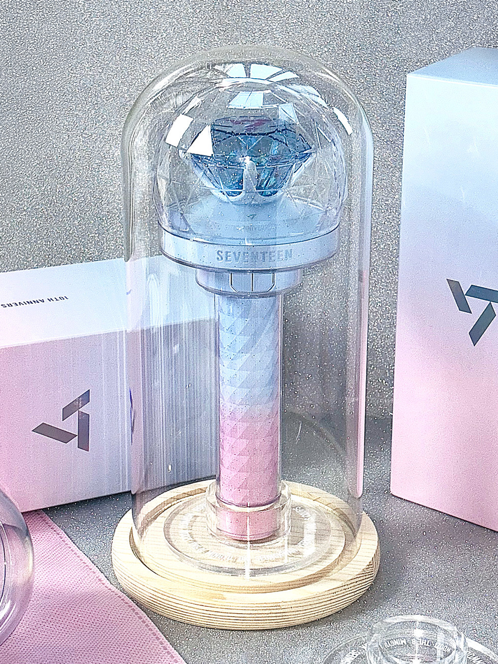 SEVENTEEN ペンライト ディスプレイベース アクリル製 10周年 記念