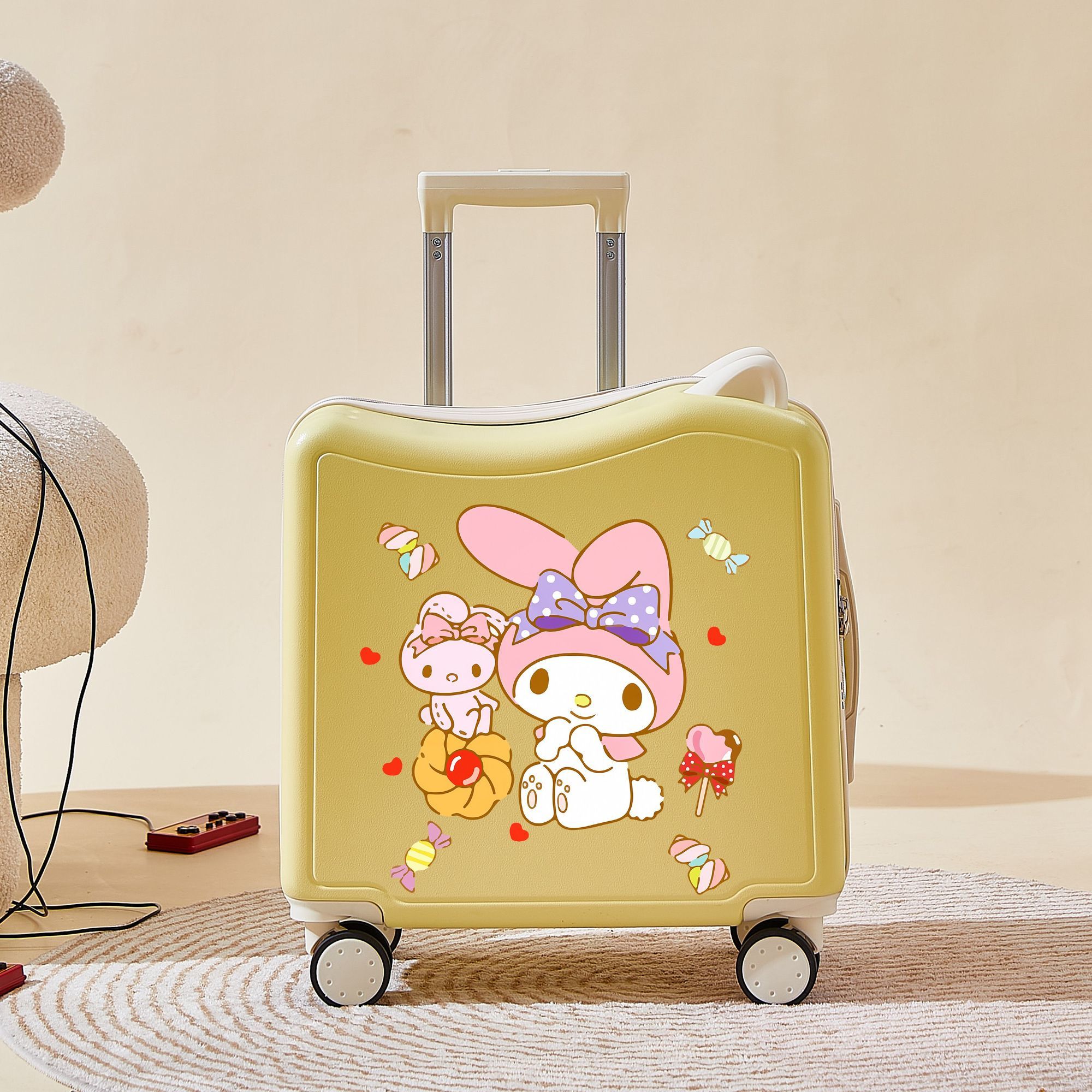 ポムポムプリン キャリーケースセット 4点 ポムポムプリン キャリーケース (かぼちゃパンツ) 新品未使用(スーツ