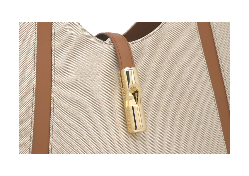 FURLA フルラ Furla Goccia ショルダーバッグ XL NATURALE+