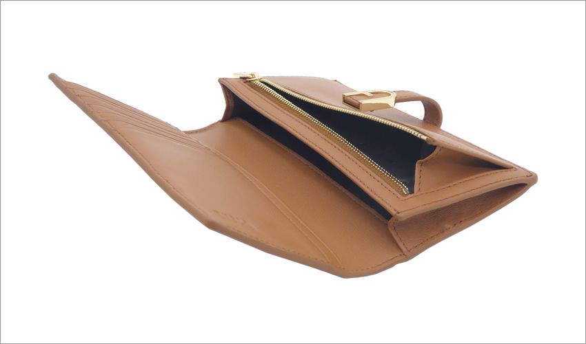 未使用 FURLA フルラ 二つ折り長財布 ブラウン レザー コインケース付き FURLA フルラ Furla Flow 長財布 XL BRANDY ブラウン