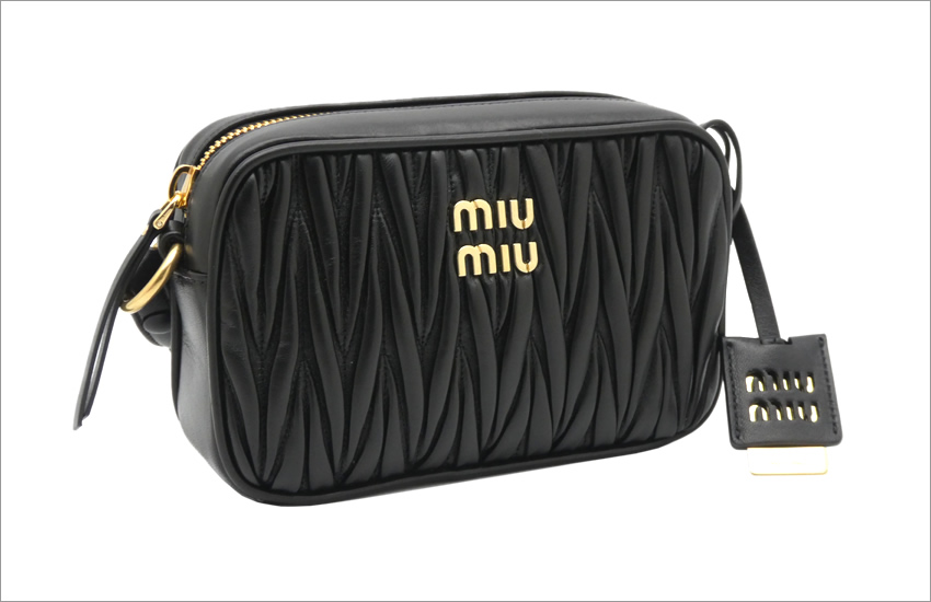 miu ミュウミュウ MIUMIU マテラッセレザー ショルダーバッグ