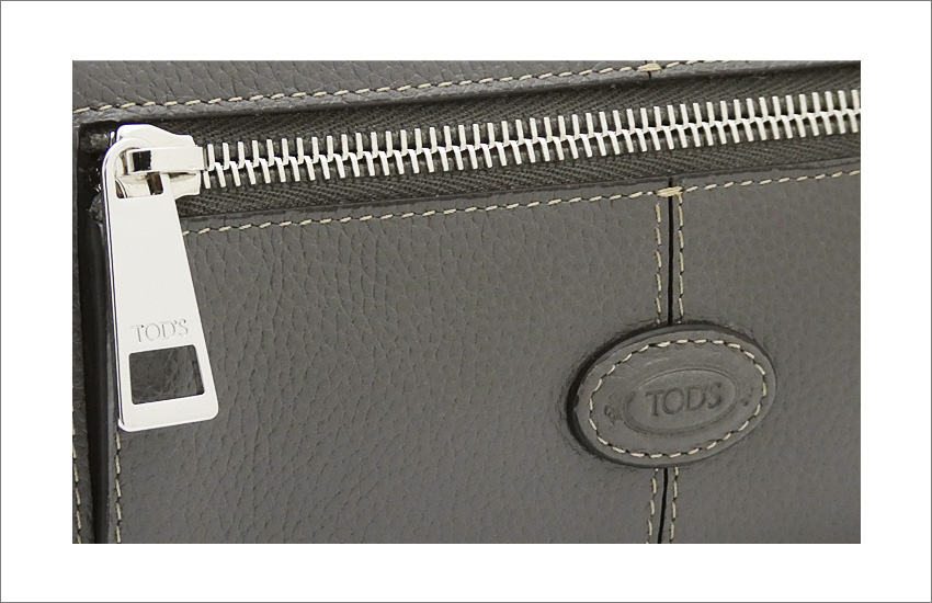 TOD'S(トッズ) レザー ウォレット XAWDBNB0403XSOB400 二つ折り長 TOD'S(トッズ) レザー ウォレット XAWDBNB0403XSOB400 二つ折り長