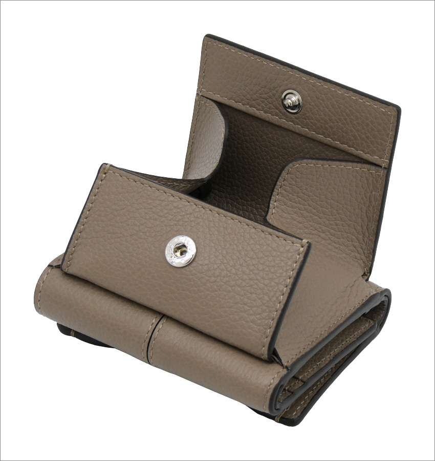 TOD'S（トッズ） レザー ウォレット XAWDBNB2000XSOC413 tods 三つ折り