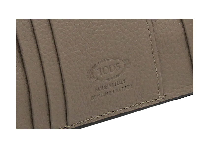 ドドンパ様♡2点おまとめ TOD'S（トッズ） レザー ウォレット XAWDBNB2000XSOC413 tods 三つ折り