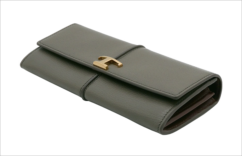 専用　　未使用✨トッズ レザー　Tタイムレス　二つ折り財布 ライトブルー TOD'S TODS トッズ 二つ折り長財布 T TIMELESS Tタイムレス